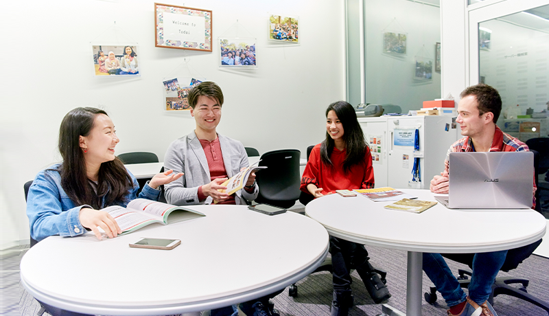 优德88官方娱乐场登录入口 彼女を夕食に招待する慎重さ - 戦争の勃発後